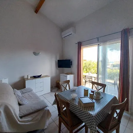 Pavillon T3 Climatise, Piscine Et Parking アパート